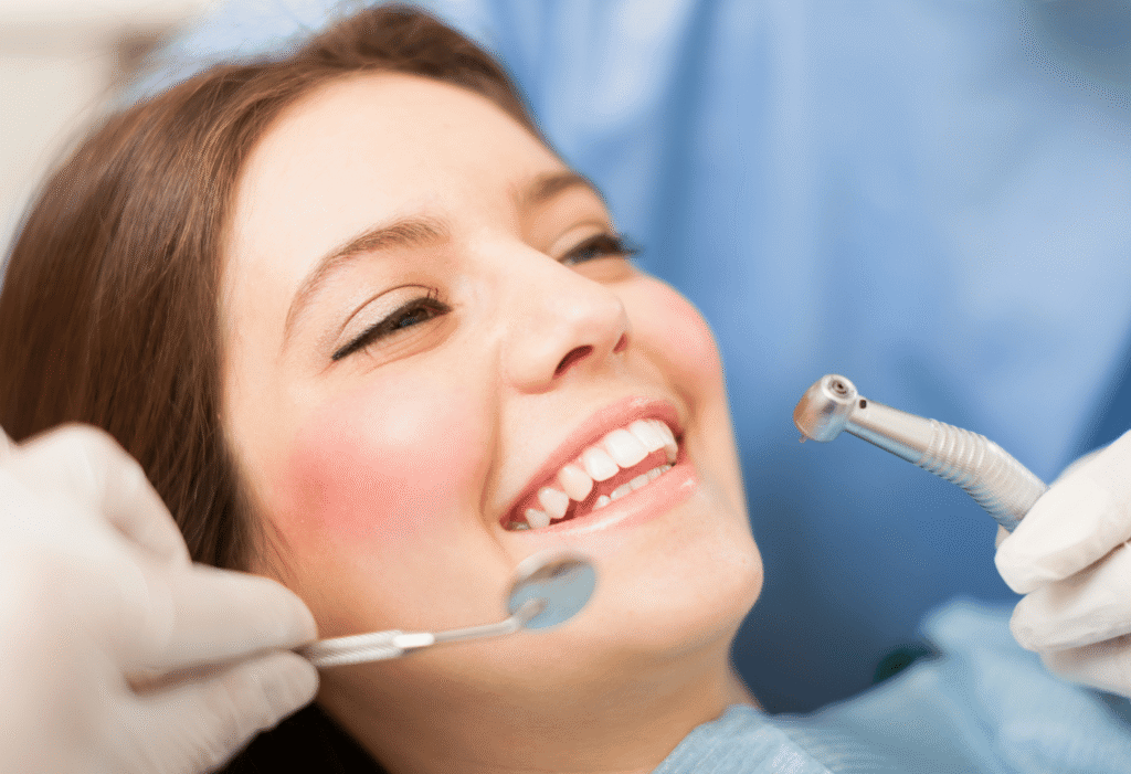 Invisalign: Modern Teeth Straightening Solutions